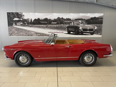 Alfa Romeo Spider Touring 2600